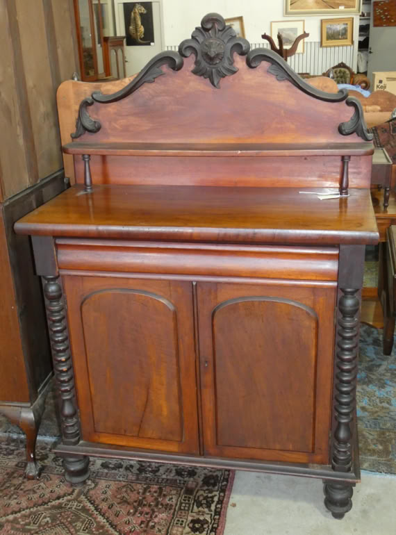 Auction lot image 10