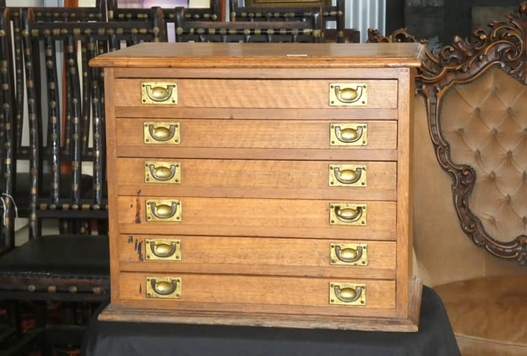 Auction lot image 1