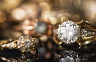 Stunning diamond gold banded ring