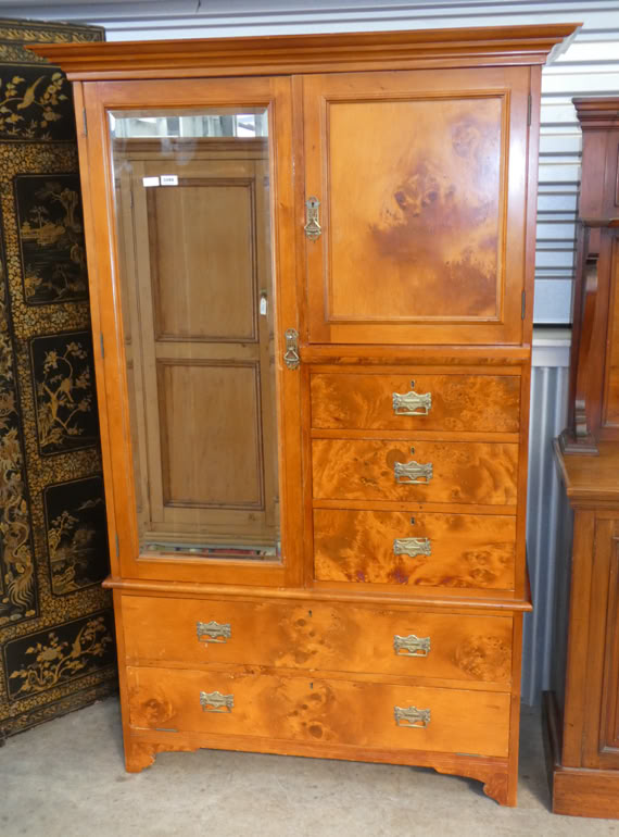 Auction lot image 10